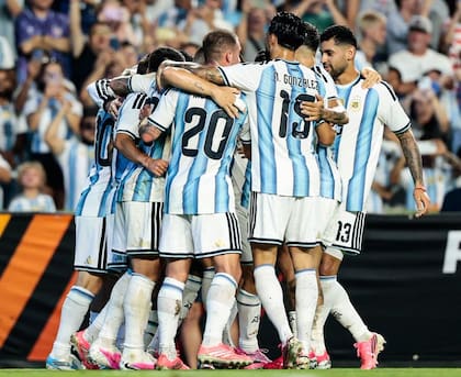Los partidos de la selección argentina se transmiten en cuatro canales de TV y seis plataformas digitales