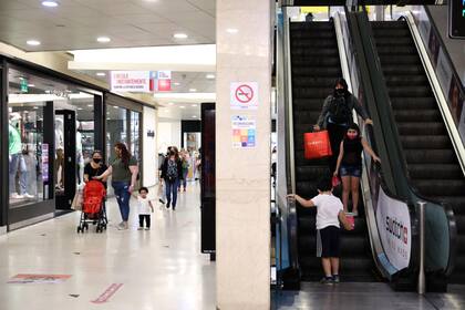 El Abasto Shopping, uno de los centros comerciales que abrieron hoy