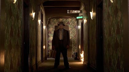 Los pasillos del Hotel Earle recuerdan a la pesadilla de El resplandor, de Stanley Kubrick