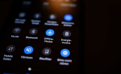 Los pasos para activar la configuración en el celular para tener Internet en el exterior