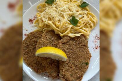 Los pedidos de Wos eran platos como milanesas y fideos (Foto Instagram @dolcelulucatering)
