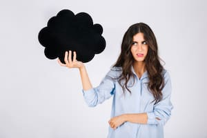 Los pensamientos negativos se pueden gestionar con un sencillo ejercicio (Foto: Freepik)