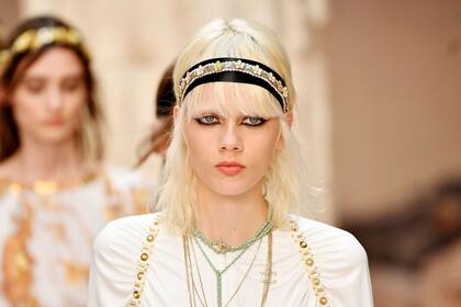 Los pequeños detalles de la colección Chanel Resort reflejan su homenaje a los años veinte