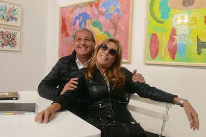 Los periodistas Cecilia Laratro y Chiche Almozny pasaron por el registro civil el viernes al mediodía, para sellar 20 años de amor