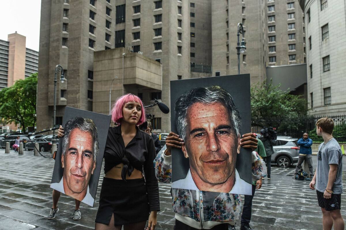 Los peritos confirmaron que el amigo de Donald Trump se quitó la vida por ahorcamiento en la celda donde estaba confinado