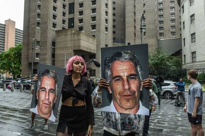 Los peritos confirmaron que el amigo de Donald Trump se quitó la vida por ahorcamiento en la celda donde estaba confinado