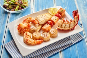 Los pescados y mariscos son una opción saludable y muy fácil de preparar una vez que se aprenden su secretos.