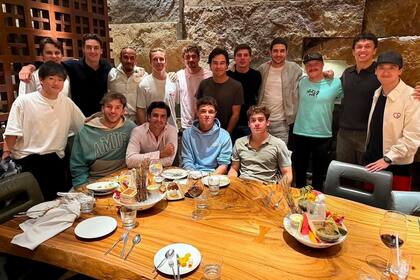Los pilotos de Fórmula 1 compartieron una cena en Abu Dhabi, que cierra la temporada 2024