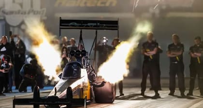 Los pilotos de Top Fuel soportan fuerzas g superiores a las que experimenta un astronauta al despegar hacia el espacio