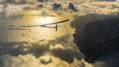Los pilotos sueñan con que en diez años haya aviones solares que puedan transportar al menos 50 pasajeros