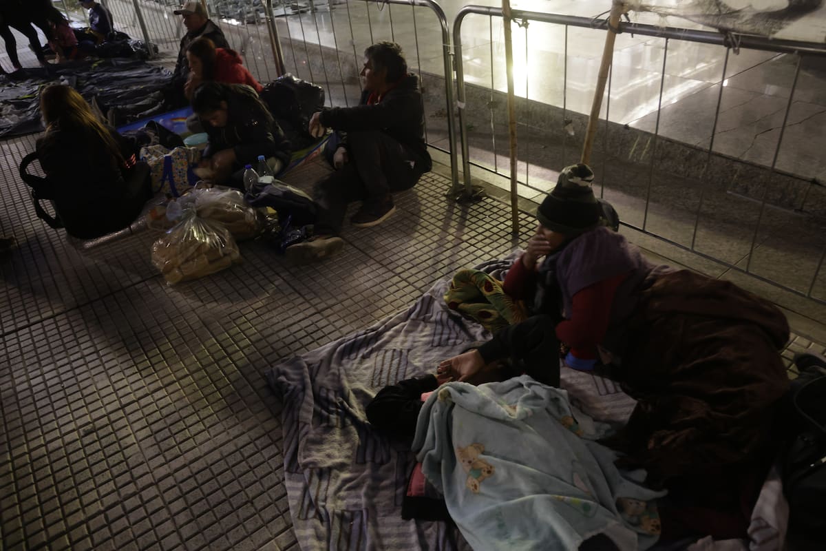 Los piqueteros realizan un acampe frente a la Casa Rosada