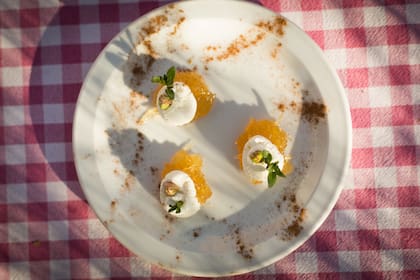 Los postres son un capítulo destacado.