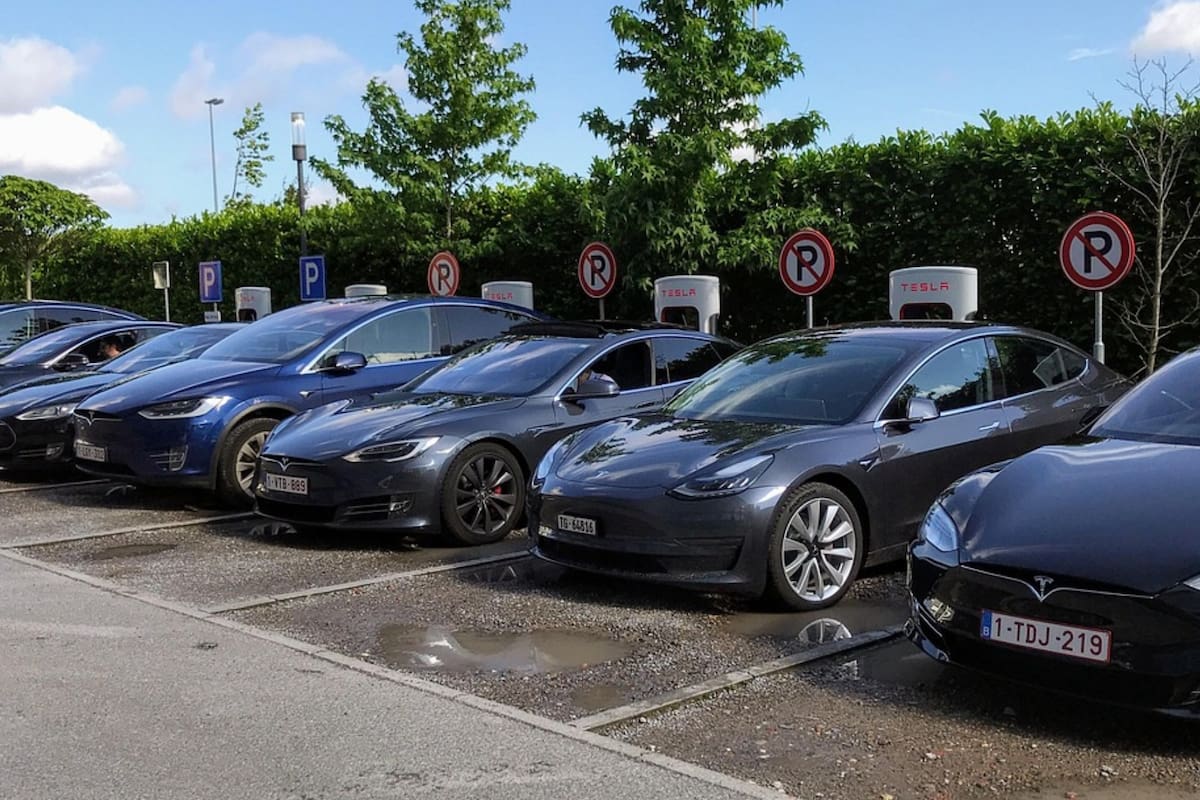 Los precios de carga de un Tesla pueden variar de acuerdo a diversos factores como modelos y hasta lugar de residencia (Pixabay/@urswidmer61)