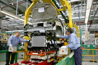 Los precios de los autos podrían tener incrementos adicionales por la medida oficial