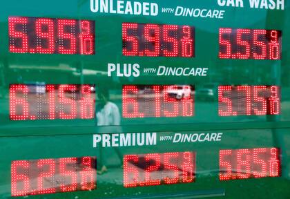 Los precios del combustible siguen disparándose en Estados Unidos