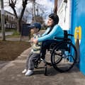 La historia de una adopción que venció prejuicios y llegó al Congreso