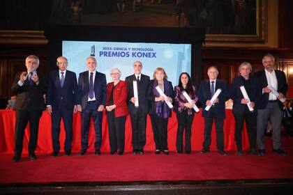 Los premiados en la categoría Covid