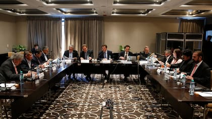 Los presidentes de las federaciones continentales, reunidos por la Conmebol