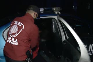 Cinco presos saltaron un paredón y escaparon de una Alcaidía en Villa Luro