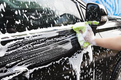 Los primeros autos que lavo eran de amigos y conocidos, para practicar