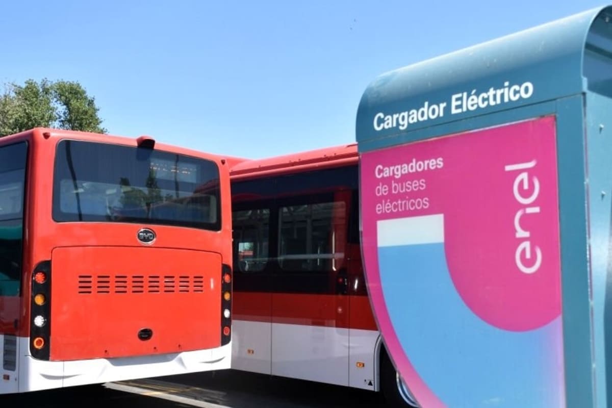 Los primeros colectivos eléctricos circularán en Buenos Aires en mayo