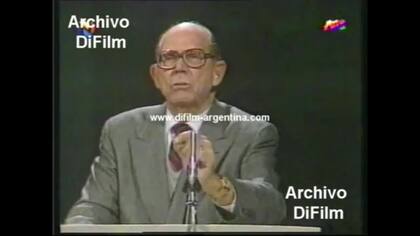 Los primeros medios de los Mestre en ser intervenidos por el régimen fueron Circuito CMQ y Radio Reloj, el 12 de septiembre de 1960; para el 5 de octubre, todo su patrimonio había sido confiscado