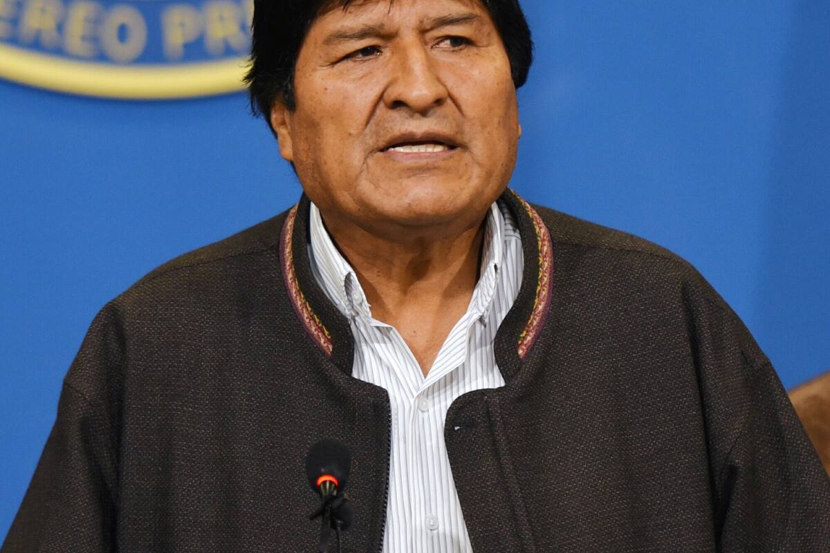 Los primeros mensajes para el recientemente renunciado mandatario boliviano fueron de apoyo