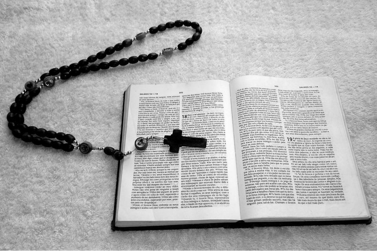 Los primeros sacerdotes que participarron en el seminario de exorcismo realizado por el Vaticano, lo hicieron en 2005