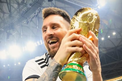 Los principales medios de Estados Unidos reflejaron la noticia en sus portadas y vincularon la determinación con el deceso de su padre Jorge Messi