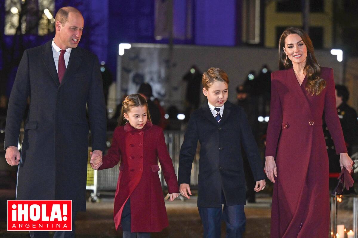Los príncipes de Gales junto a sus hijos mayores, George y Charlotte.