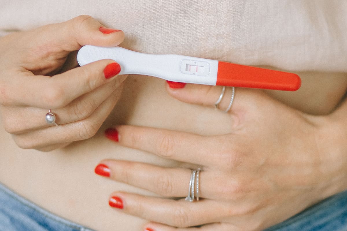 Los problemas de fertilidad sulen asociarse a la mujer, pero en el hombre también ocurren casos imposibilidad reproductiva