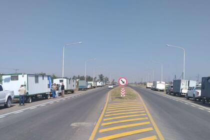 Los productores se están concentrando en el cruce de la ruta nacional 89 y 6 en Las Breñas