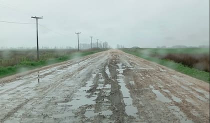 Los productores sostienen que el deterioro de la red vial complica el acceso a los establecimientos y puede afectar la salida de la producción agropecuaria