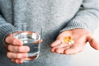 La Anmat prohibió el uso y la venta de dos suplementos vitamínicos y una crema usados para problemas de huesos