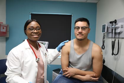 Los profesionales de salud advierten de que los migrantes pueden no acudir a citas médicas por temor al ICE