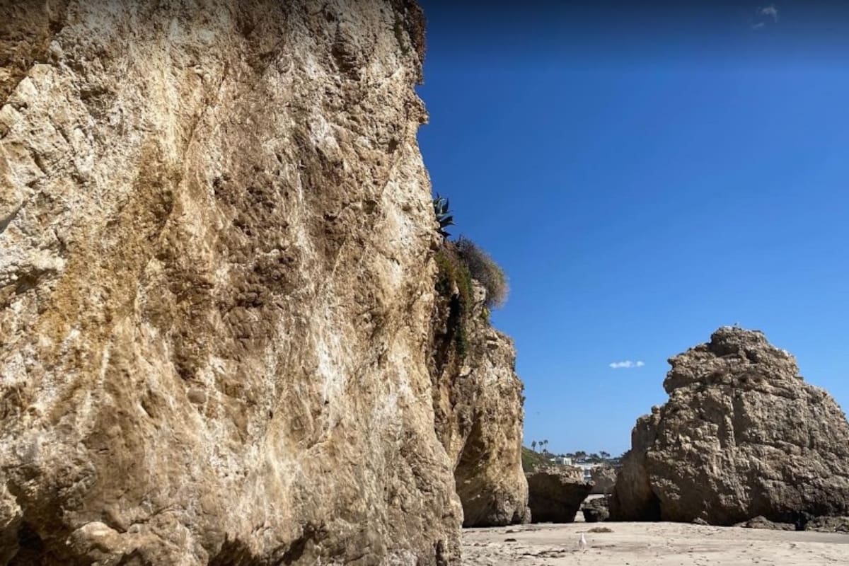 Los propietarios de las residencias cercanas a Escondido Beach, en Malibu, California, bloquearon el paso a la costa en la década de 1980; ahora será reabierto al público