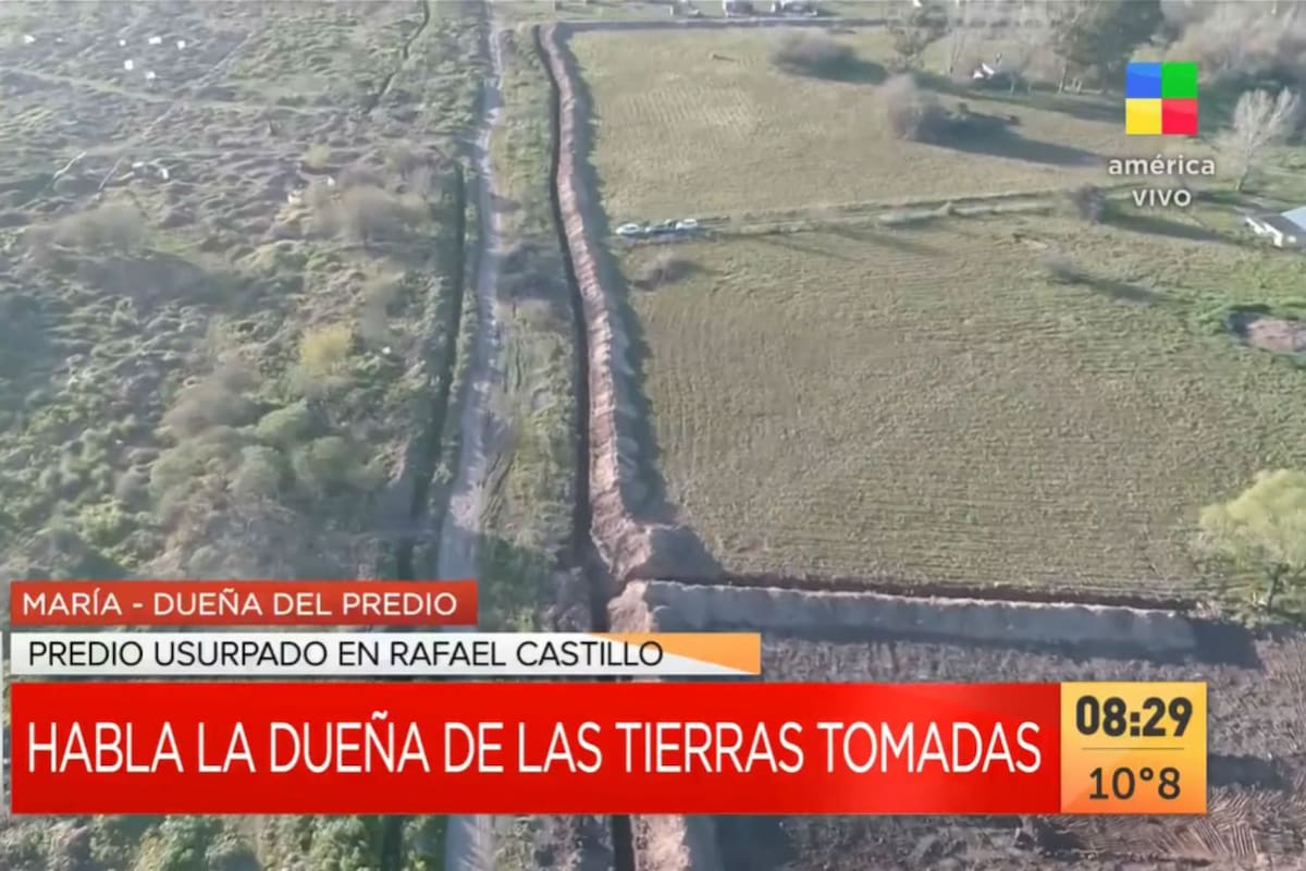 Los propietarios tienen un terreno de 26 hectáreas, con 20 ya tomadas, y para evitar el avance pagaron 70.000 pesos por una zanja de 1200 metros de largo y dos de profundidad