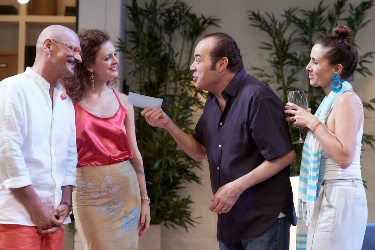 Los protagonistas de la comedia teatral El test