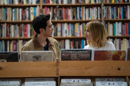 Los protagonistas tuvieron la posibilidad, no muy común, de contar con las canciones sonando en el set, como referencia para su interpretación