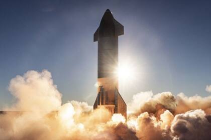Los prototipos de Starship despegan de un centro de pruebas en el sur de Texas, EE.UU