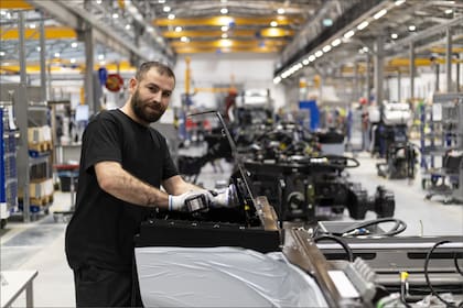 Los puestos de trabajo disponibles en la nueva empresa de tecnología van desde empleados de transporte hasta ingenieros y electricistas