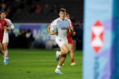 Los Pumas 7s arrancaron con el pie derecho en Los Ángeles, aunque deben ajustar detalles
