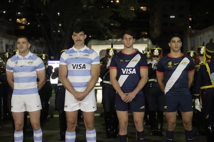 Los Pumas jugarán ante Japón con la camiseta alternativa en honor a los Granaderos a caballo, presentada en agosto