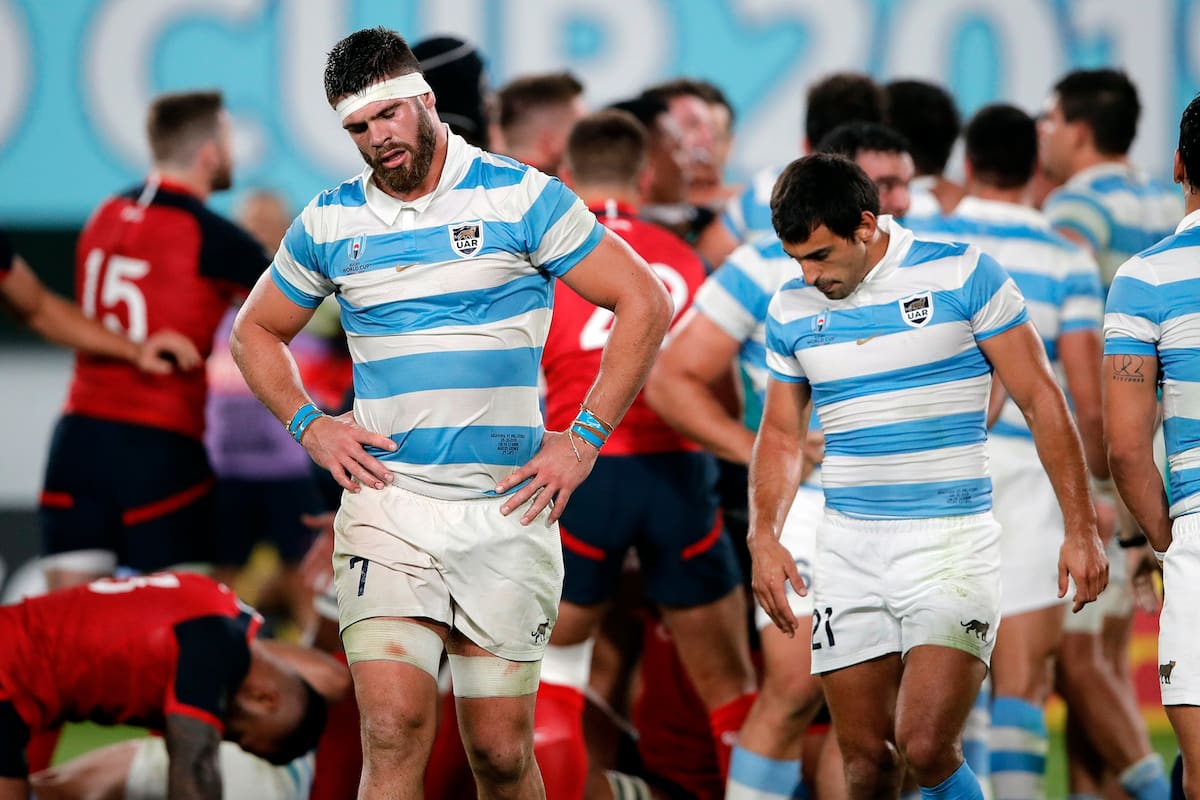 Los Pumas no pudieron con Inglaterra y quedaron al borde de la elliminación