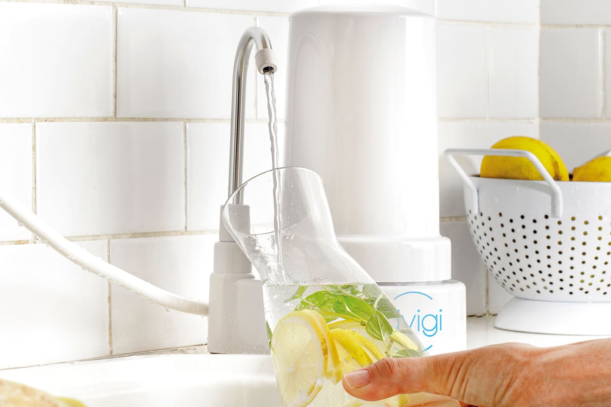 Los purificadores de Dvigi vienen en negro y blanco y distintos tamaños. Y lo mejor: solo hace falta cambiarles el filtro.