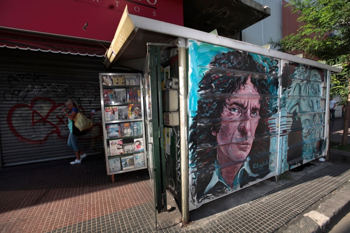 Los quioscos de diarios son un nuevo espacio para la creatividad urbana, hay puestos pintados en Flores, San Telmo, Palermo, Belgrano