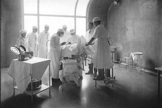 Un emblemático centro de salud cumple 100 años, entre cirugías inéditas e influencers foodies