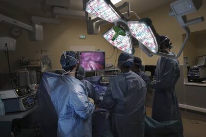 Los quirófanos intentan volver a trabajar al ritmo previo a la pandemia