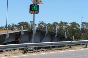 Los radares pedagógicos instalados en el Puente de La Barra, donde la máxima para circular es 30 km/h