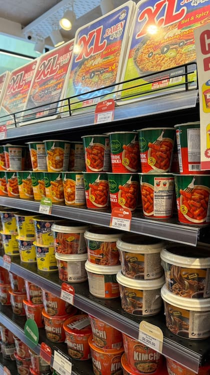 Los ramyeon XL virales en Hawaii Market